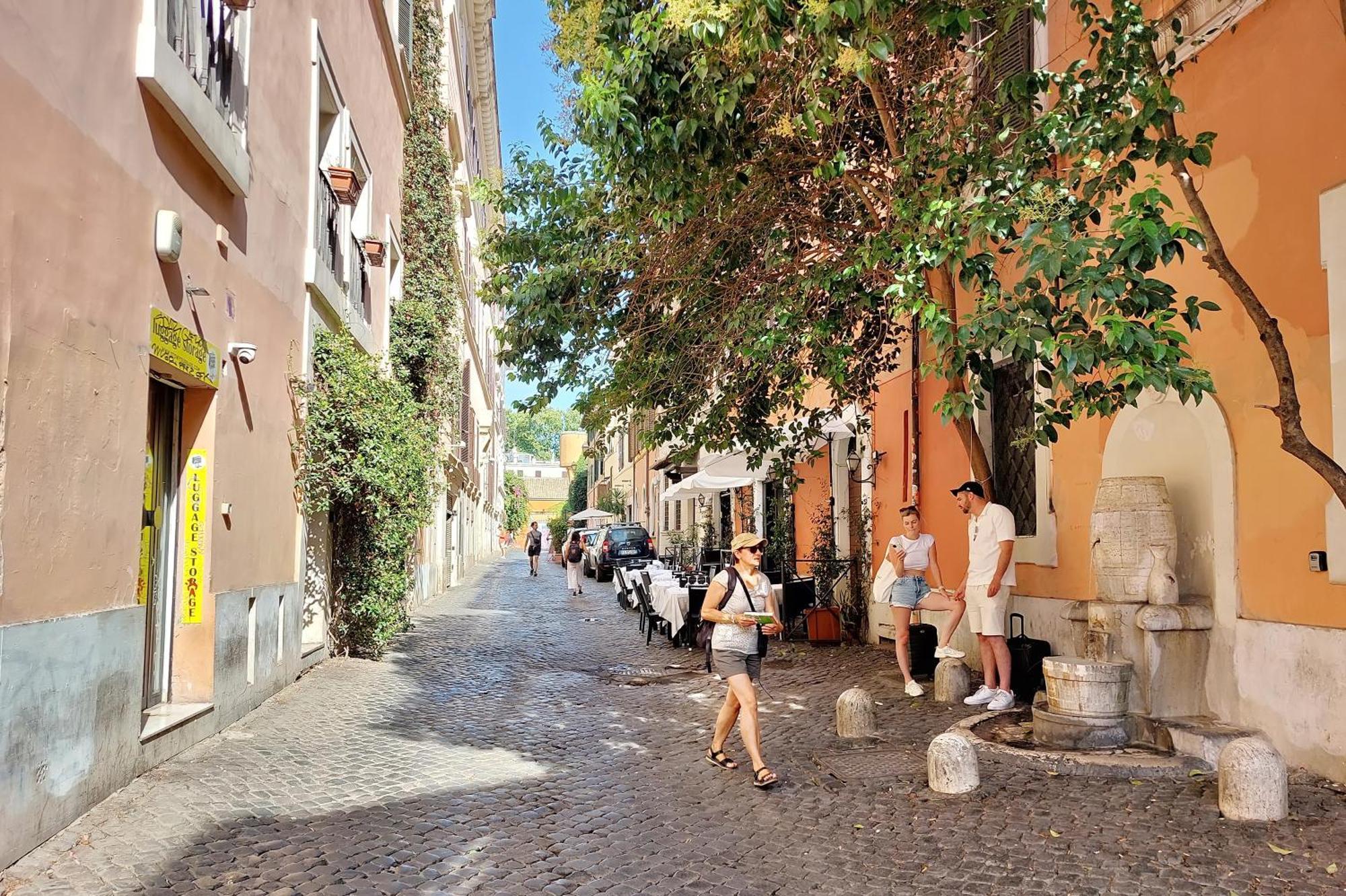 Trastevere Cisterna 4 Appartamento *