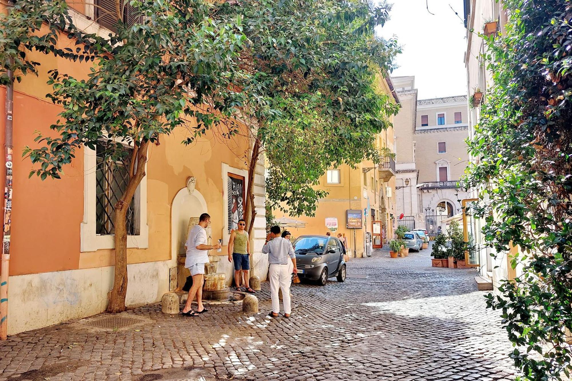 Trastevere Cisterna 4 * Roma